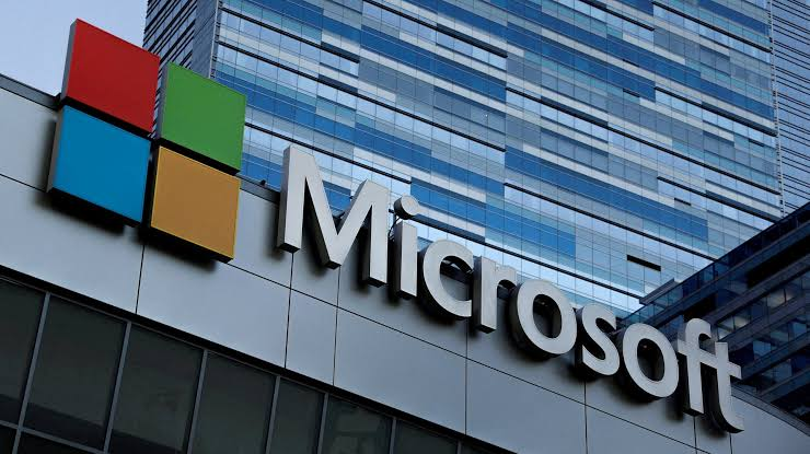 Microsoft AI Chatbot: Features, Pricing, and Alternatives