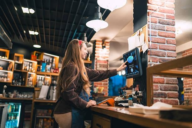 How Chatbots in Hospitality Industry Improve Guest Experiences
